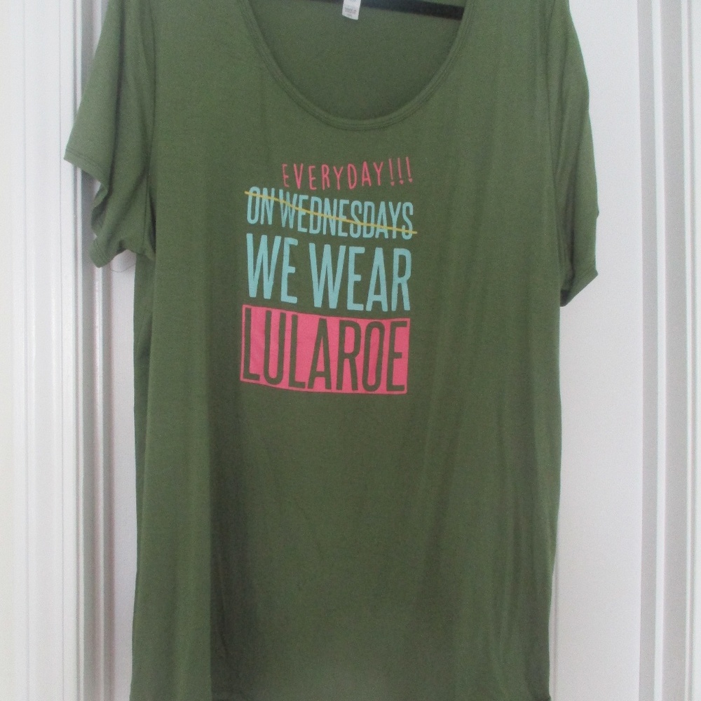 LuLaRoe Classic T